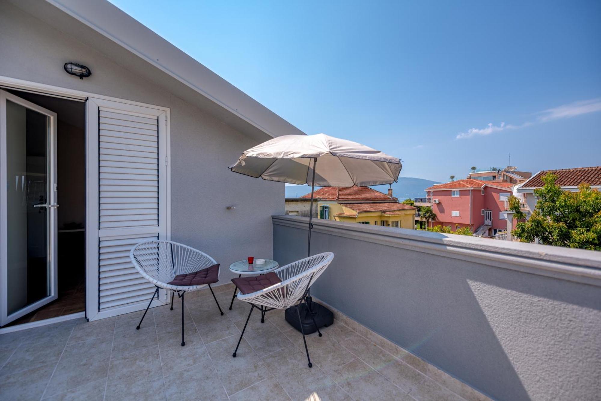 Miro Guesthouse Тиват Стая снимка