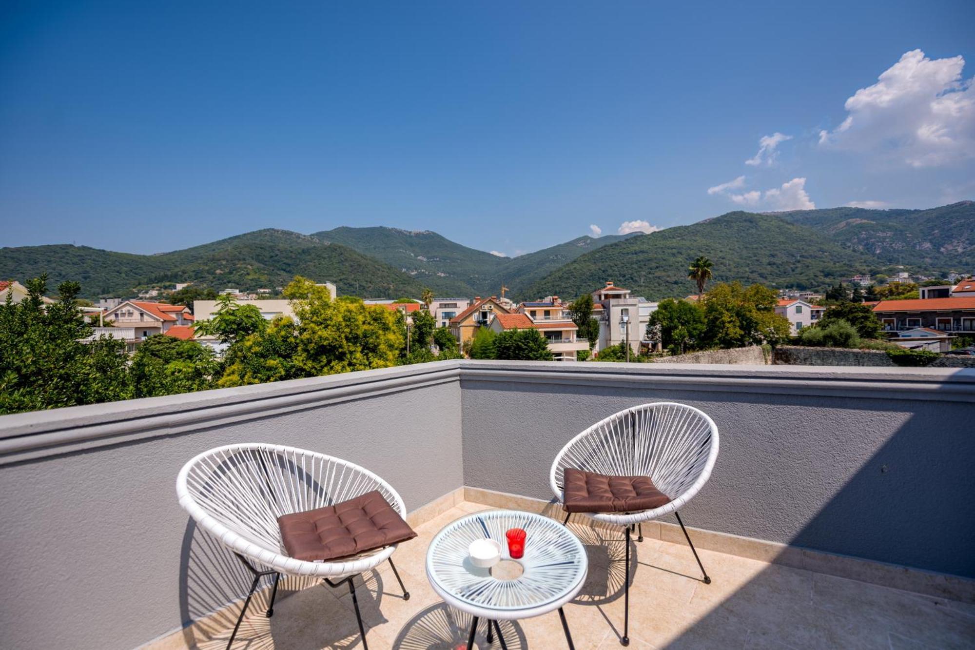 Miro Guesthouse Тиват Стая снимка