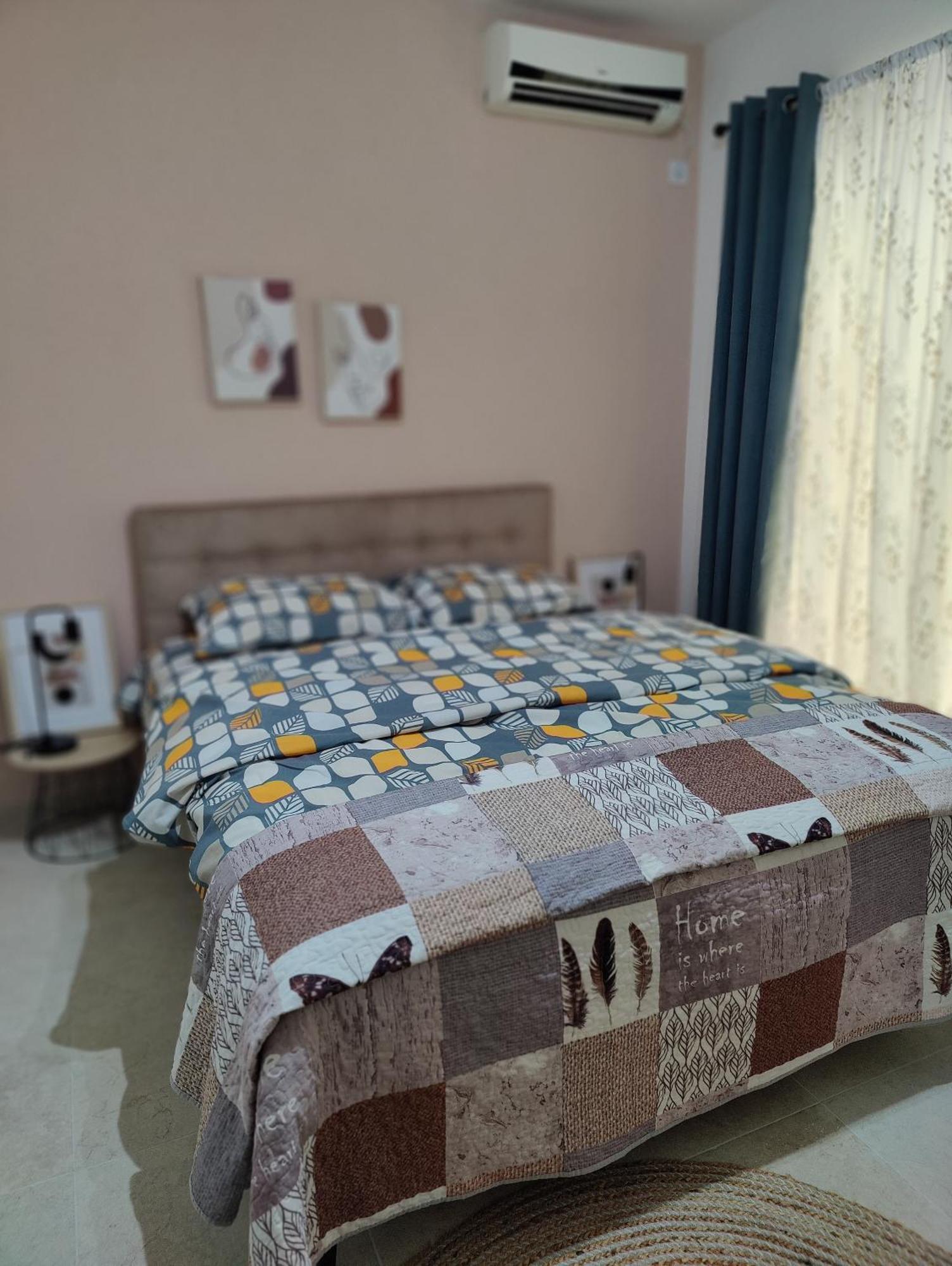 Miro Guesthouse Тиват Екстериор снимка