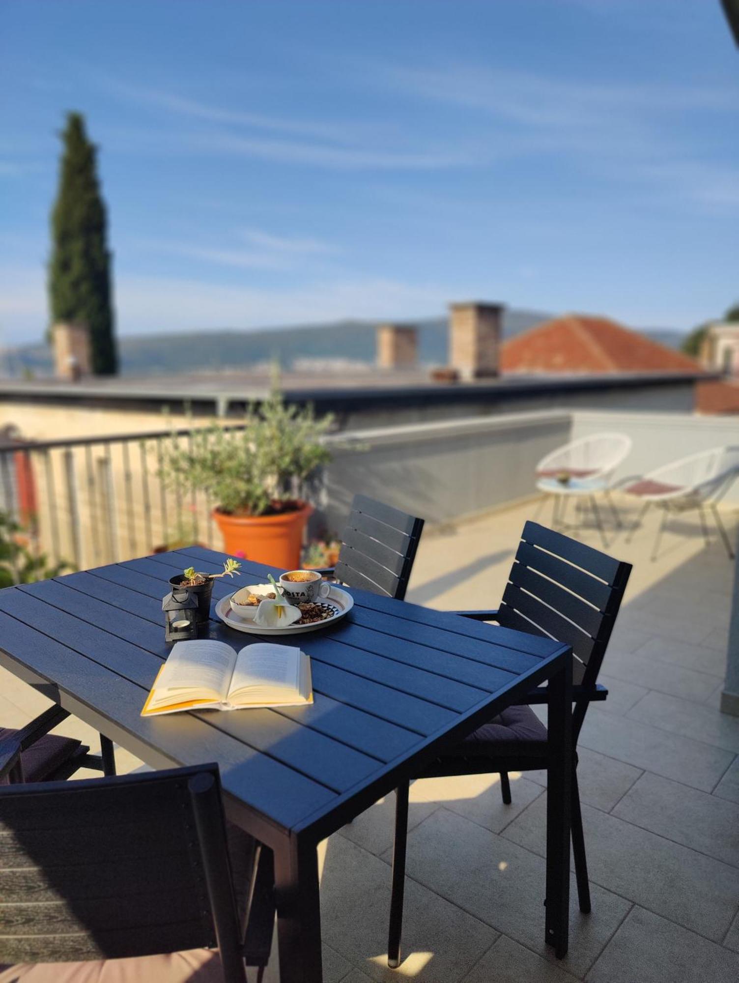 Miro Guesthouse Тиват Екстериор снимка